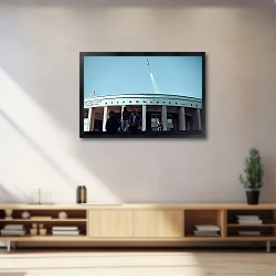 «Выход он же вход» в интерьере 